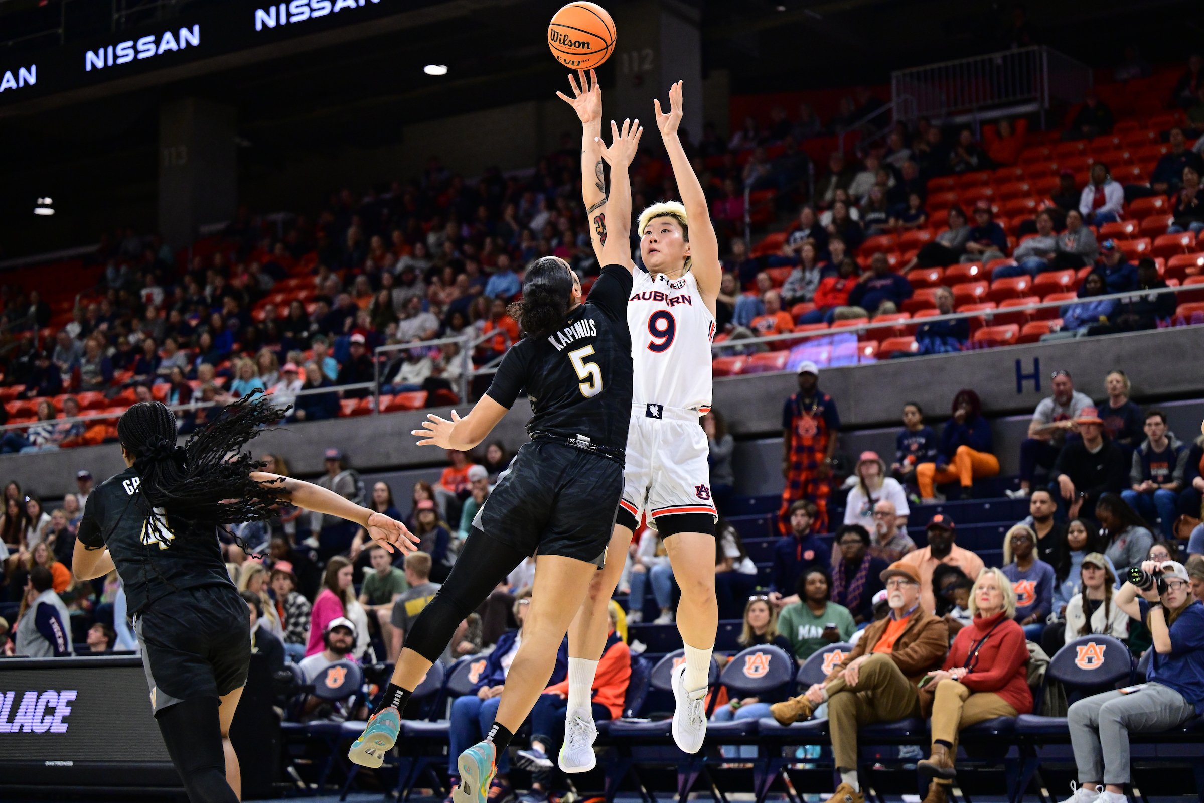 征戰NCAA！鄧雨婷：不太喜歡被稱(chēng)為“李夢(mèng)接班人” 未來(lái)想進(jìn)WNBA